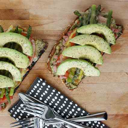 Hearthy Ham, Asparagus and Avocado Tartine