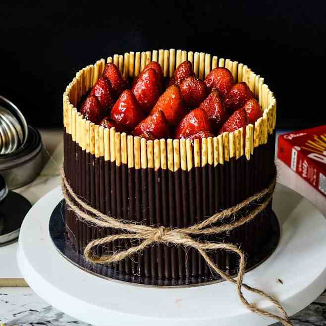 TRIPLE CHOC MOUSSE POCKY CAKE