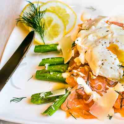 Asparagus, Gravlax & Poached Egg