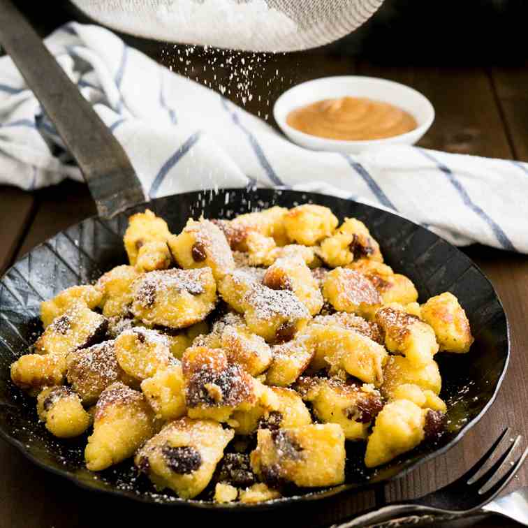 Kaiserschmarrn (Torn Pancakes)