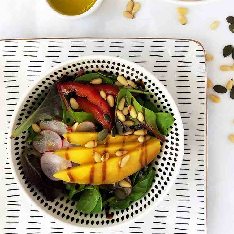 Green Mango and Pine Nuts Salad 