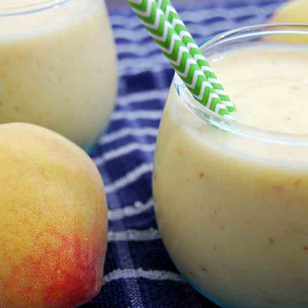 Peach Banana Smoothie