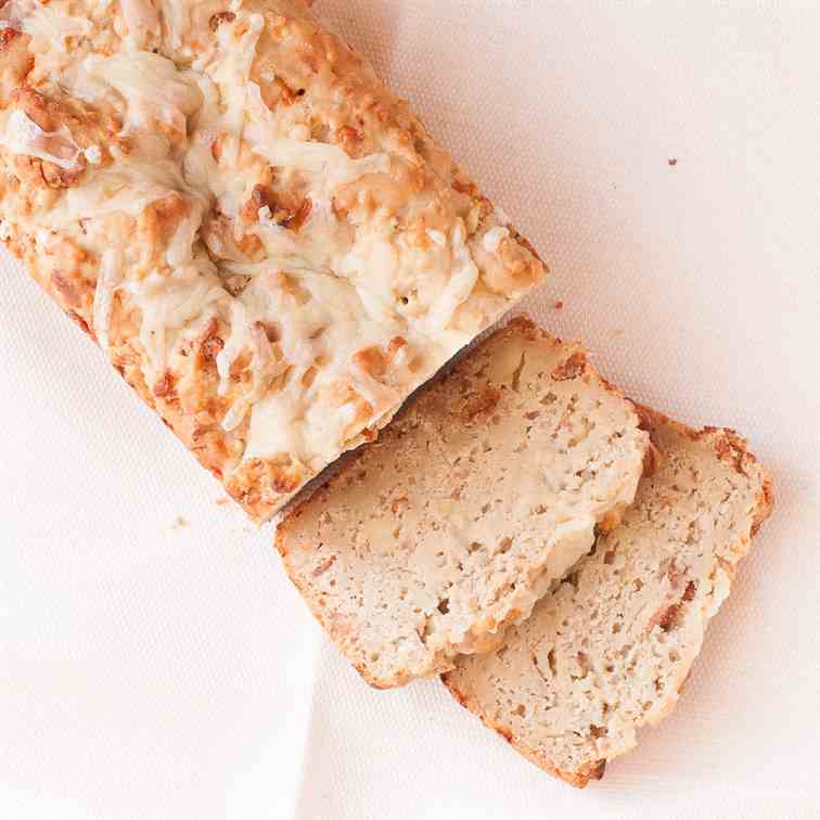 Bacon Apple Cheese Bread