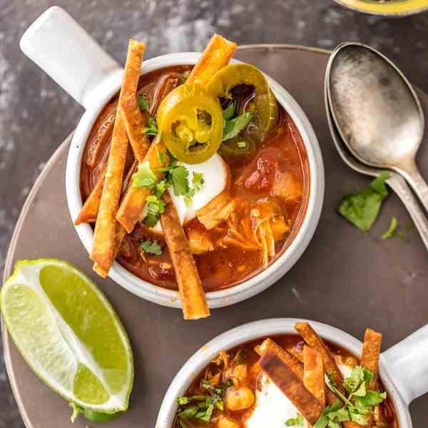 Slow Cooker Chicken Tortilla Soup