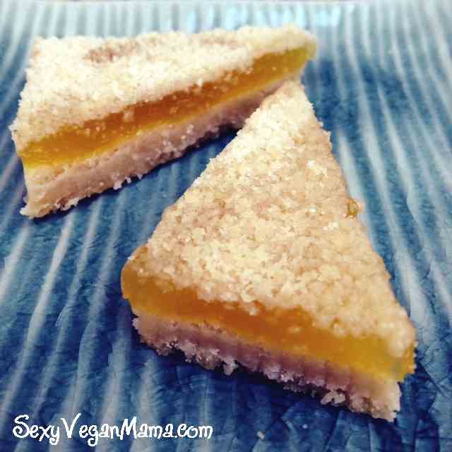 Vegan 3-Ingredient Lemon Crumble Bars