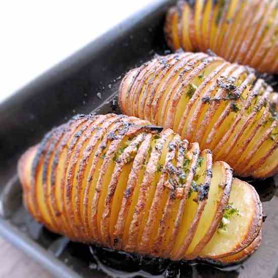 hasselback potatoes