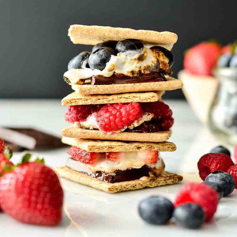 Dark Chocolate Fresh Berry S'mores