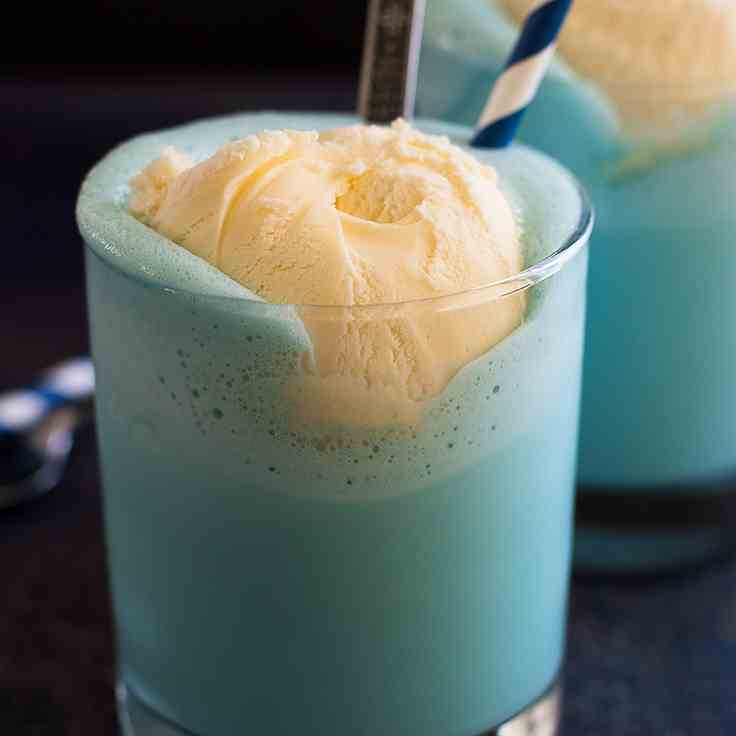 Frosty Bantha Milk (Star Wars Blue Milk)