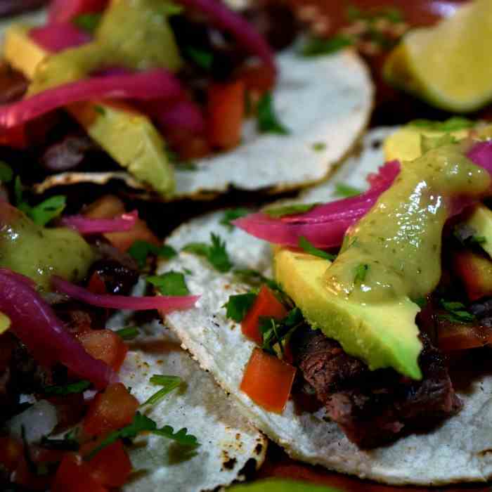 Taqueria Style Creamy Avocado Salsa