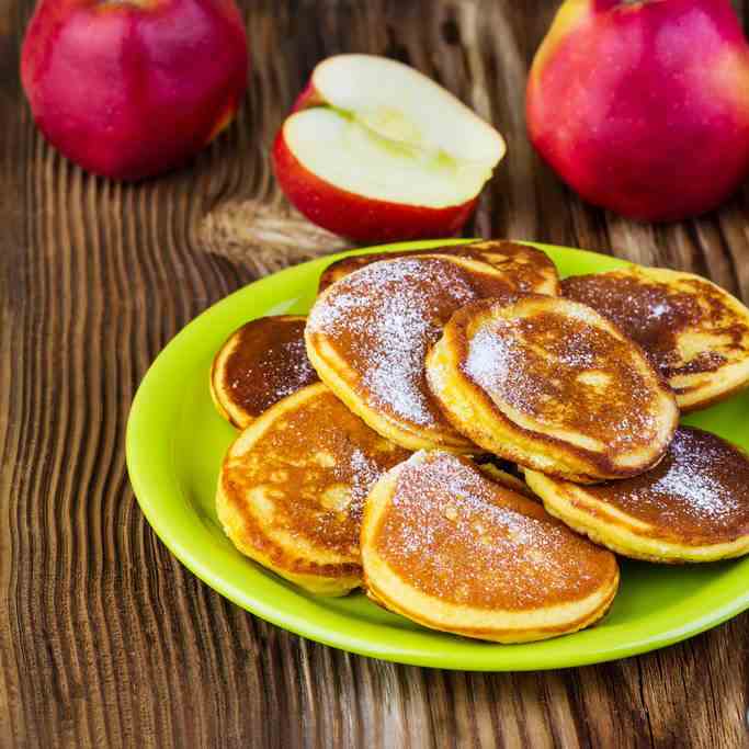 Spiralized Apple - Cinnamon Pancakes