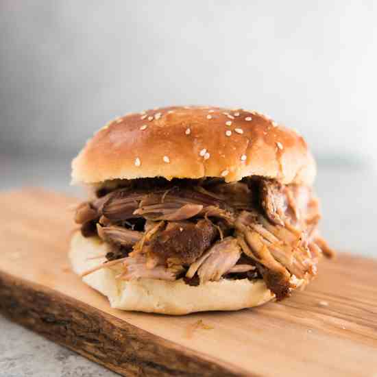 Sweet - Spicy Slow Cooker Pulled Pork