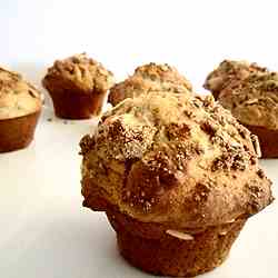 Cinnamon Apple Muffins