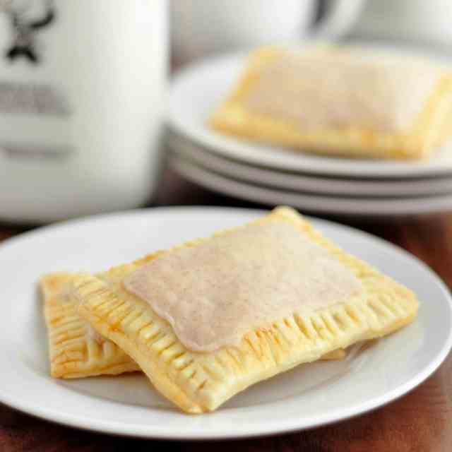 Cinnamon Brown Sugar Pop Tarts 