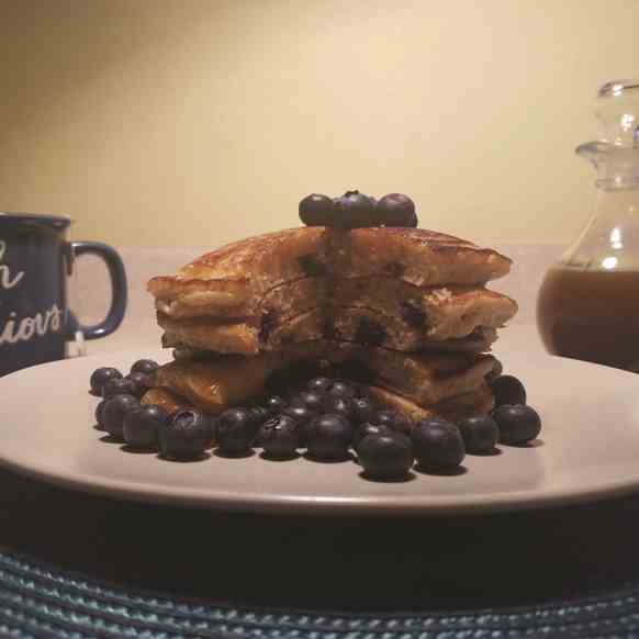 Fluffy Blueberry Pancakes 