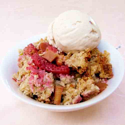 Strawberry Rhubarb Crisp