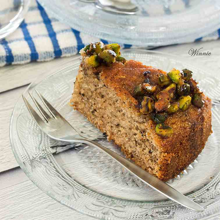 Honey and Pistachio Cake