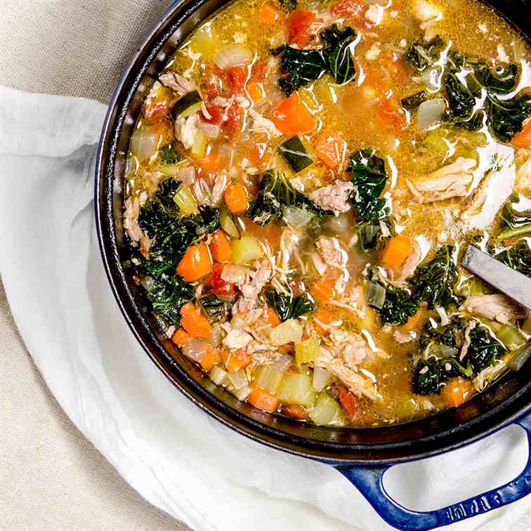 Hearty Pulled Pork Soup