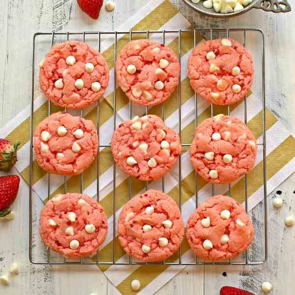 White Chocolate Chip Strawberry Cookies