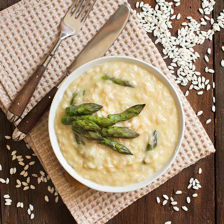 Asparagus and taleggio risotto recipe