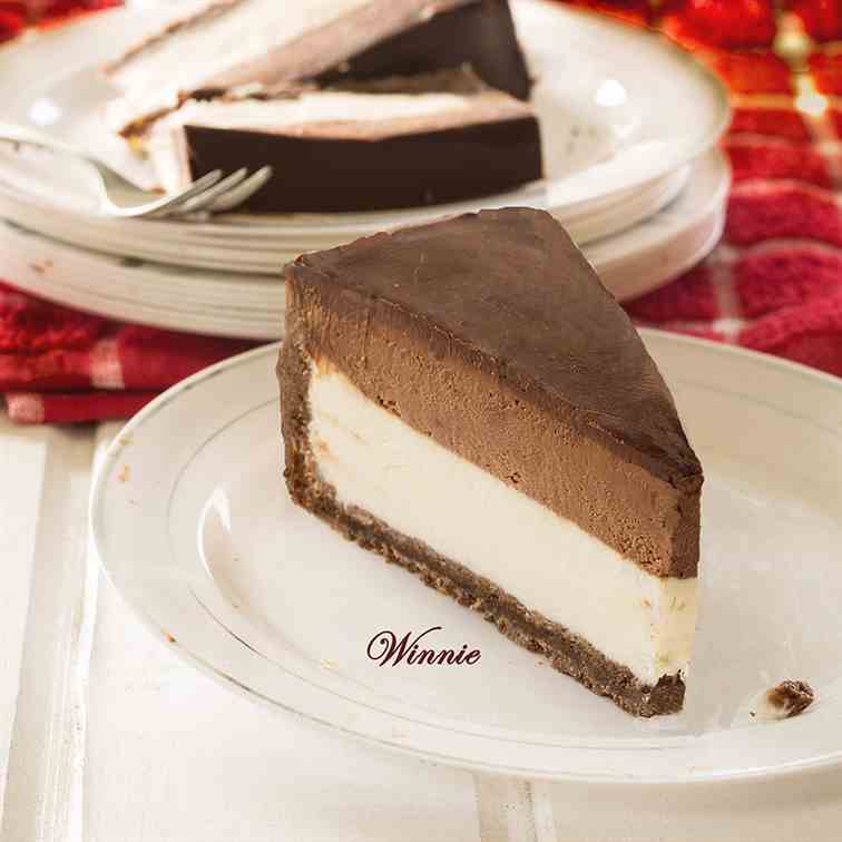 Cheesecake with Chocolate Mousse