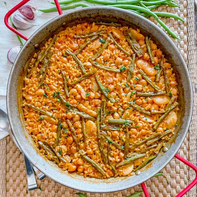 Delicious 3-Bean Spanish Vegan Paella