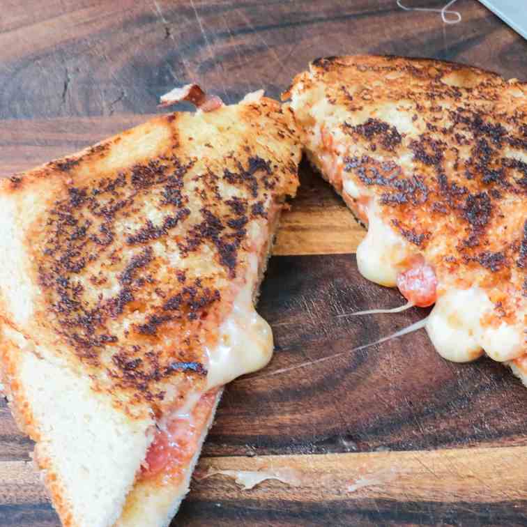 Pepperoni Pizza Grilled Cheese