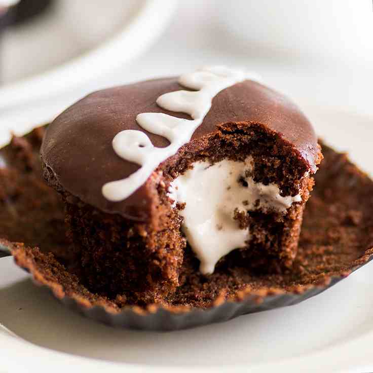 Small-batch Homemade Hostess Cupcakes