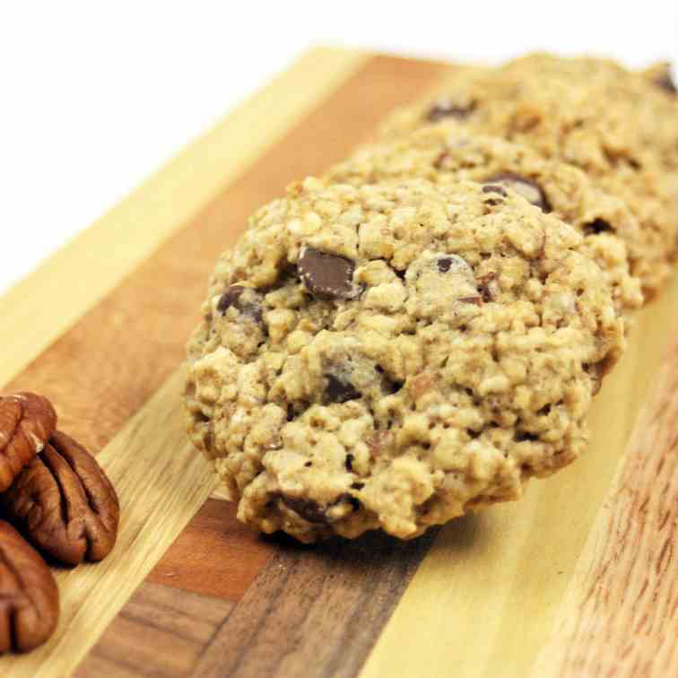 Vegan Banana Pecan Oatmeal Cookies