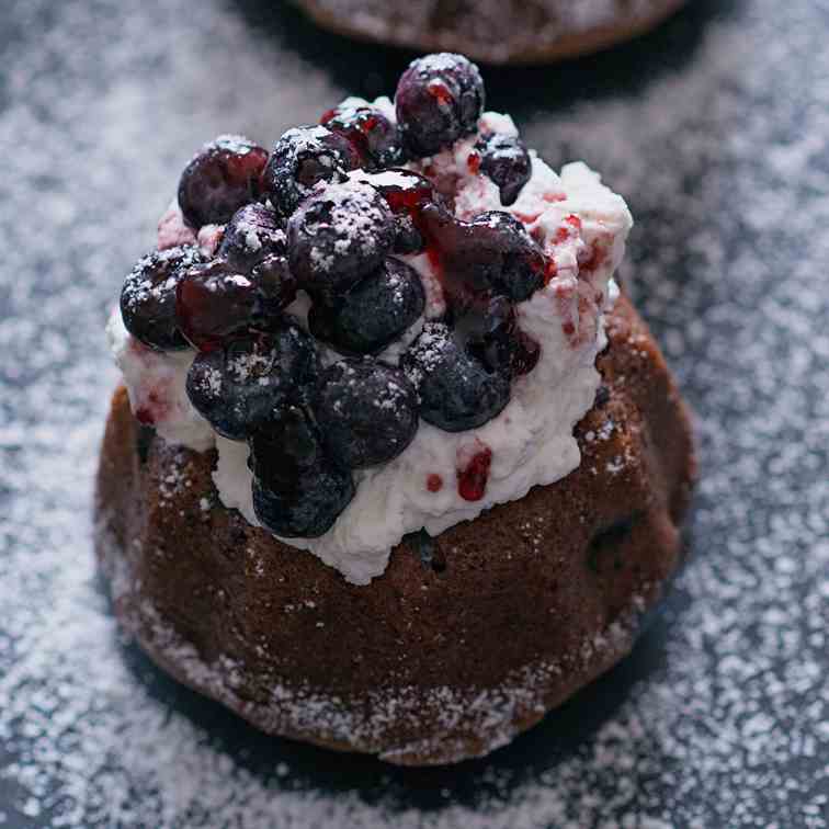 Banana blueberry bread mini cakes