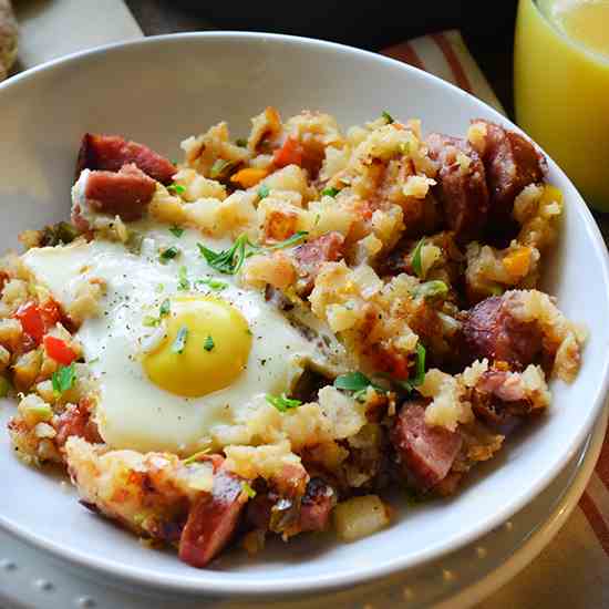 Kielbasa Breakfast Skillet