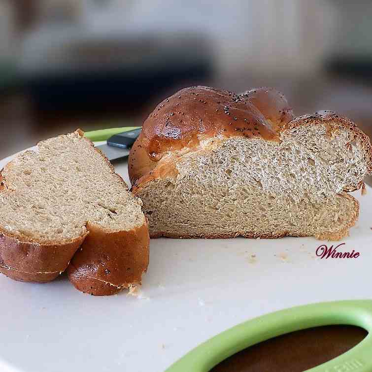 Rich egg-challah (Jewish bread)