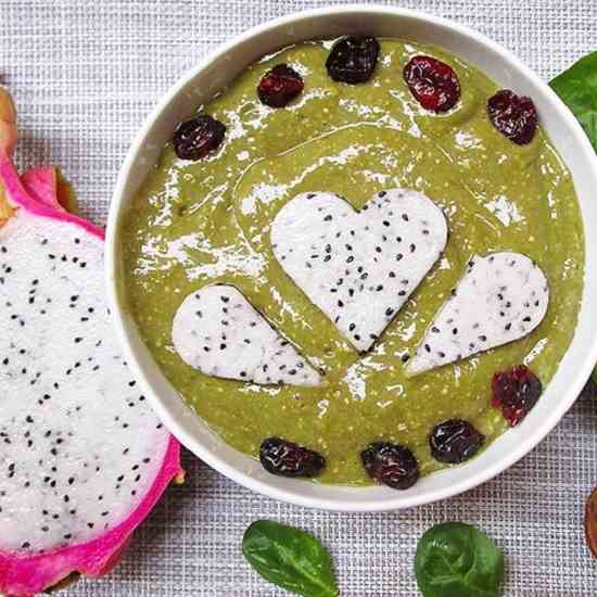 Dragon Fruit Reishi Green Smoothie Bowl