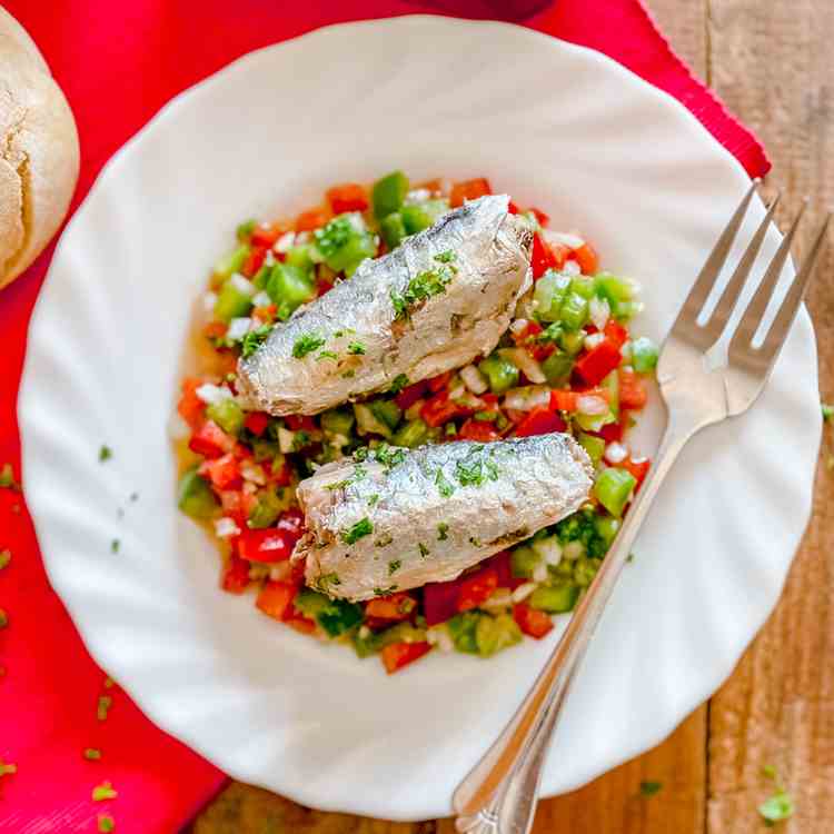 Canned Sardines with Bell Peppers