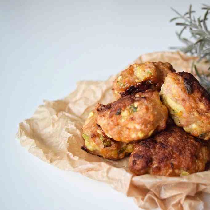 Chicken meatballs with zucchini