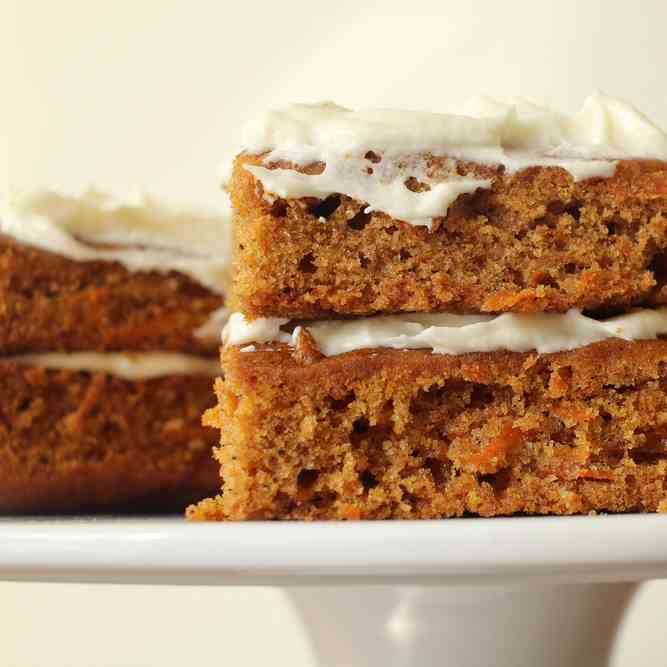 Airfryer Orange Frosted Carrot Cake