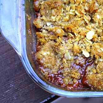 Strawberry and Rhubarb Crisp