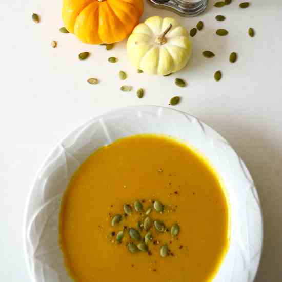 Coconut Curry Pumpkin Soup