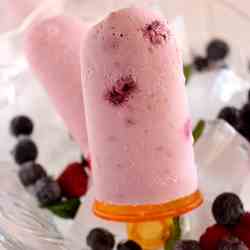 Helado de Yogurt con Cruchy Berries