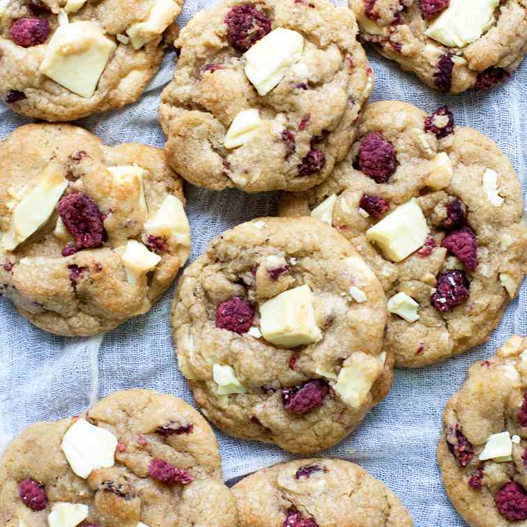 White Chocolate Raspberry Cookies