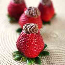 Chocolate Mousse Stuffed Strawberries