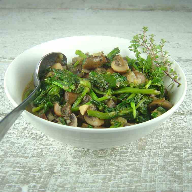 Quick Sauteed Rapini and Mushrooms