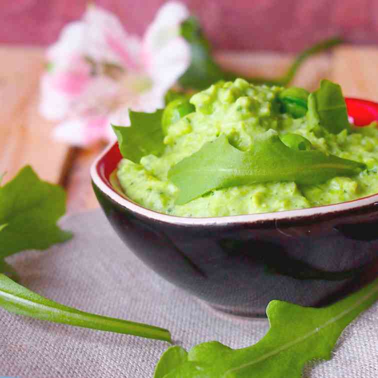 Pea puree with arugula