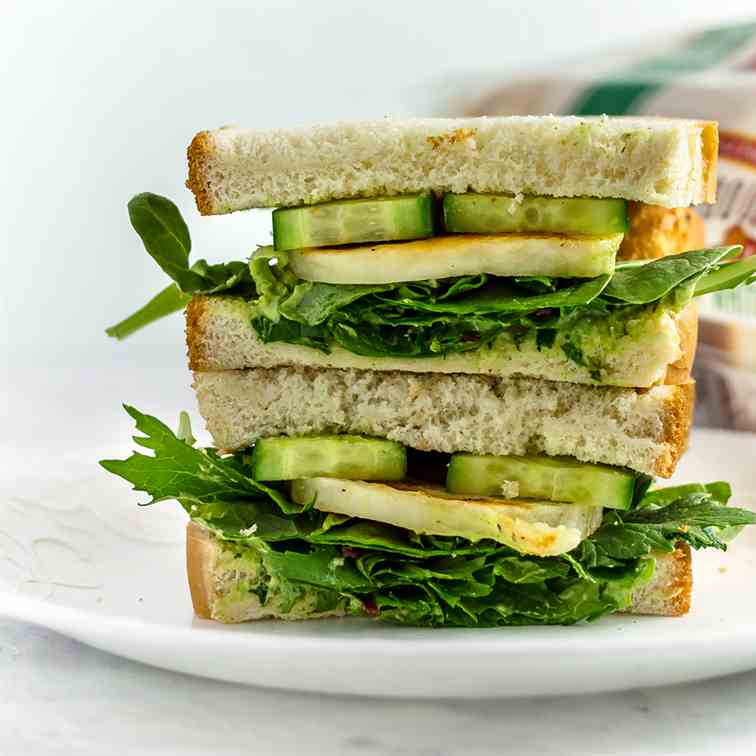 Spicy Green Goddess Halloumi Sandwich