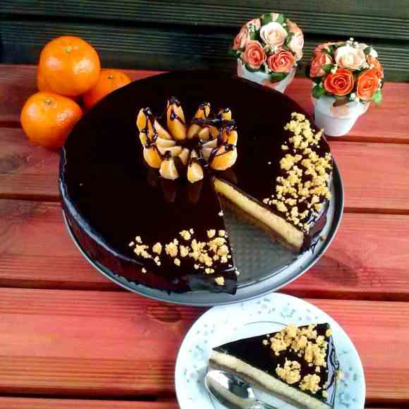 Chocolate cake and mandarin