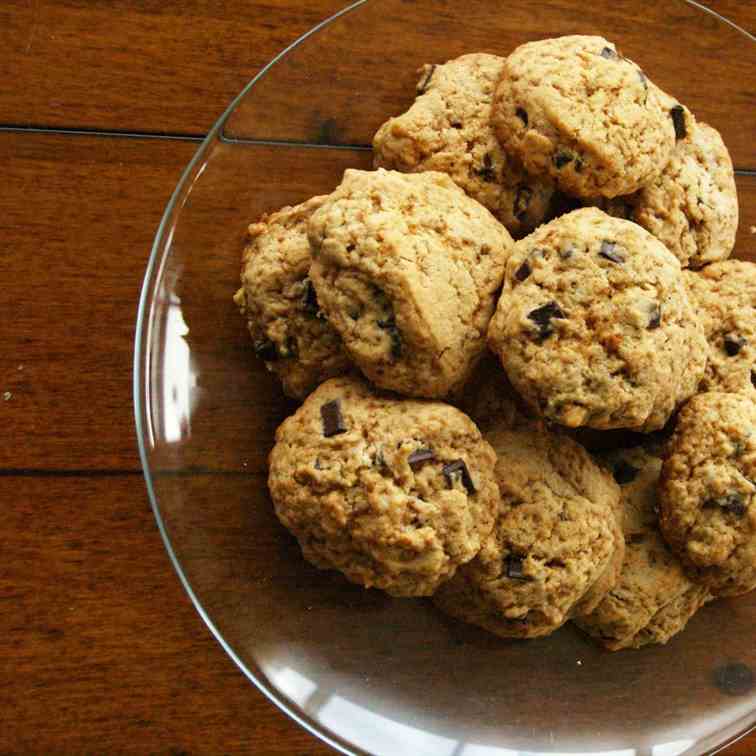 Naturally-Sweetened Choc Chip Cookies