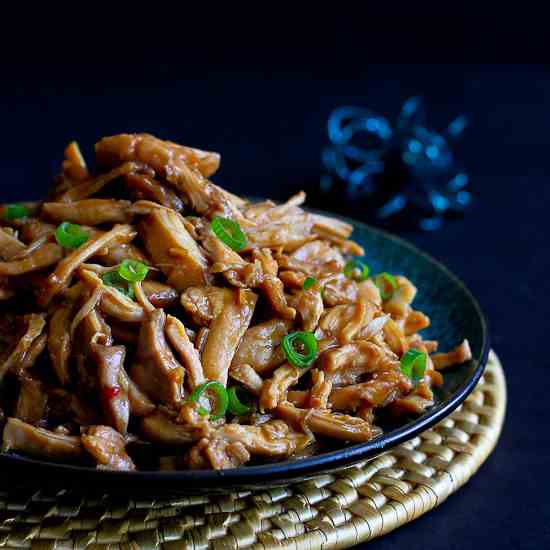 Slow Cooker Hoisin Chicken {Crockpot}