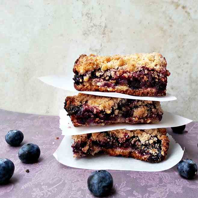 Blueberry crumb bars