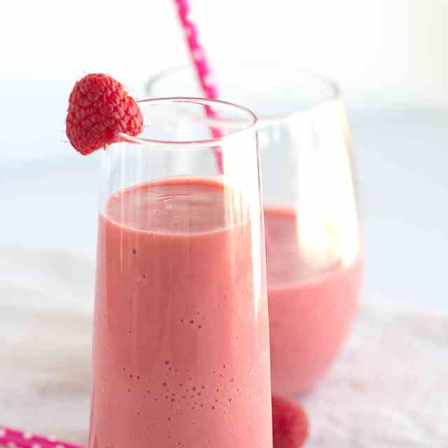 Raspberry Peach Smoothie