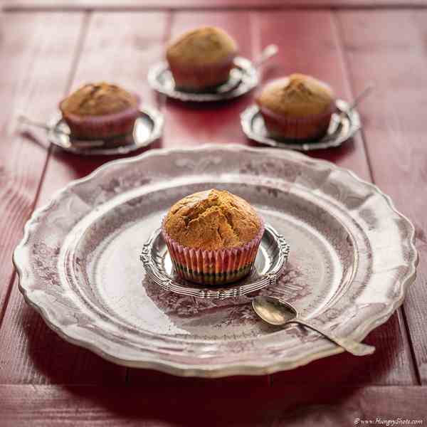 Poppy seeds muffins