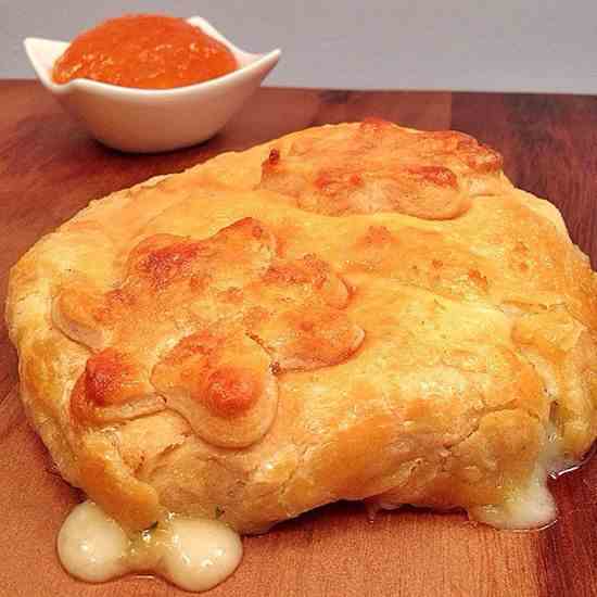 Pull-Apart Brie Bread